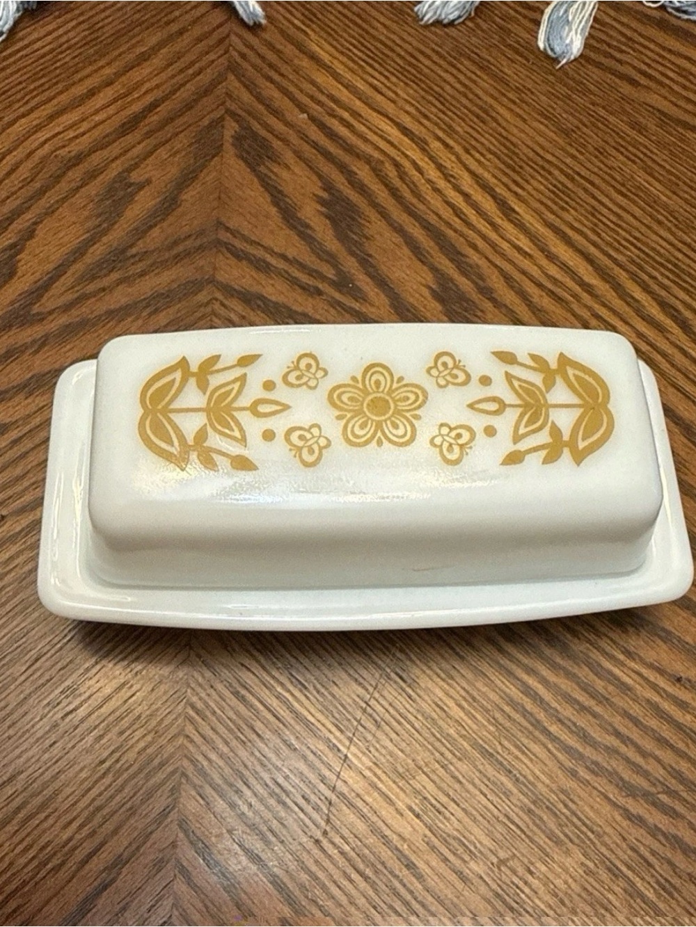 Pyrex Butter Dish Lid “Butterfly Gold” Milk Glass 72-B Vintage USA Clean